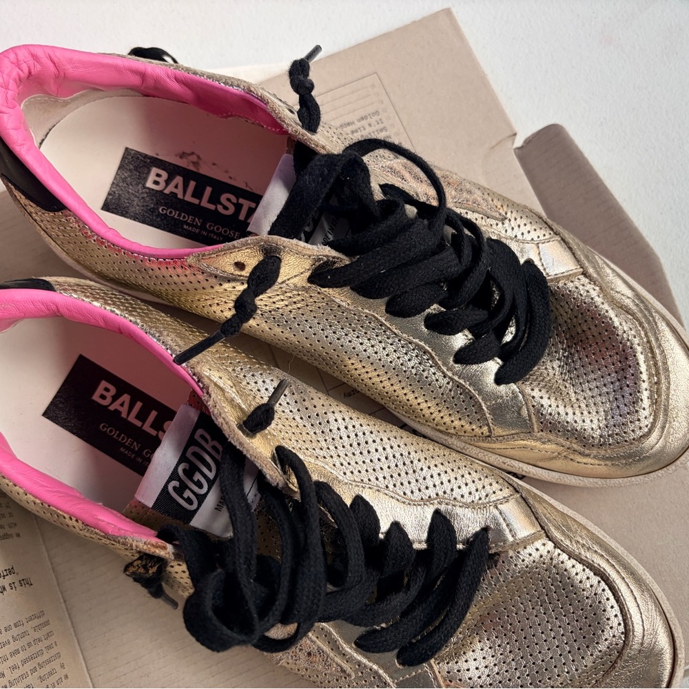Golden Goose Women's Gold and Black Sneakers (Ball Star)